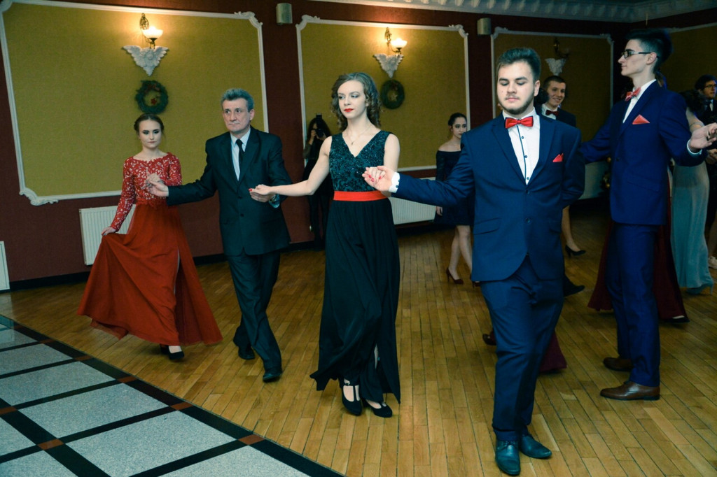 Studniówki 2018: Bal maturalny II Liceum Ogólnokształcącego w Brzegu [fotorelacja]