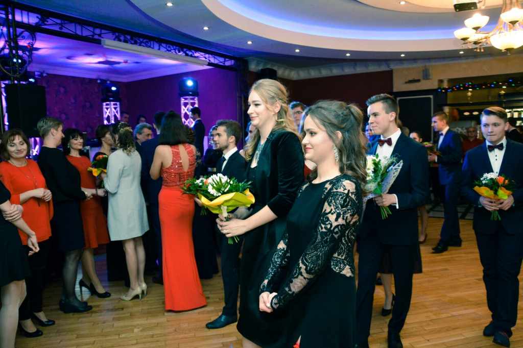 Studniówki 2018: Bal maturalny II Liceum Ogólnokształcącego w Brzegu [fotorelacja]