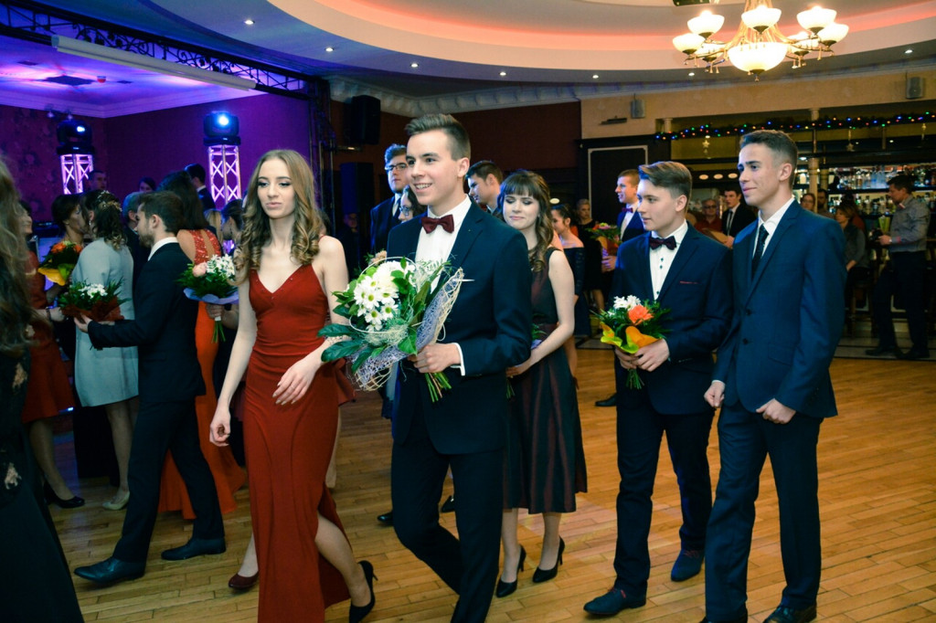 Studniówki 2018: Bal maturalny II Liceum Ogólnokształcącego w Brzegu [fotorelacja]