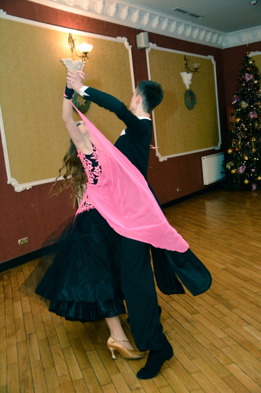 Studniówki 2018: Bal maturalny II Liceum Ogólnokształcącego w Brzegu [fotorelacja]