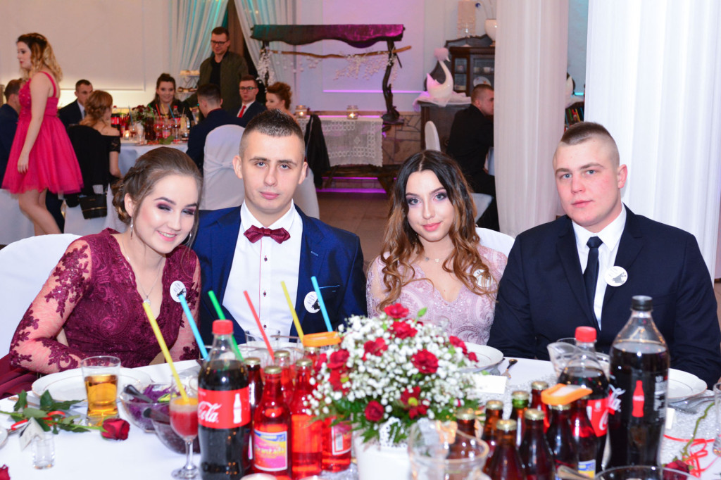 Studniówki 2018: Bal maturalny Zespół Szkół Centrum Kształcenia Praktycznego w Grodkowie [fotorelacja]