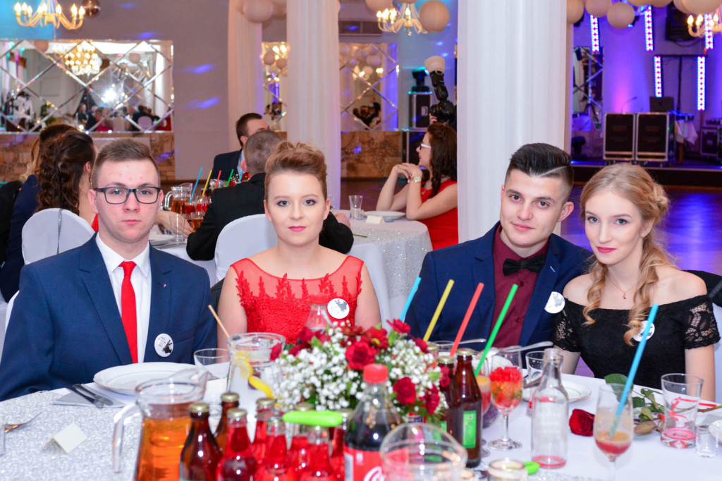 Studniówki 2018: Bal maturalny Zespół Szkół Centrum Kształcenia Praktycznego w Grodkowie [fotorelacja]