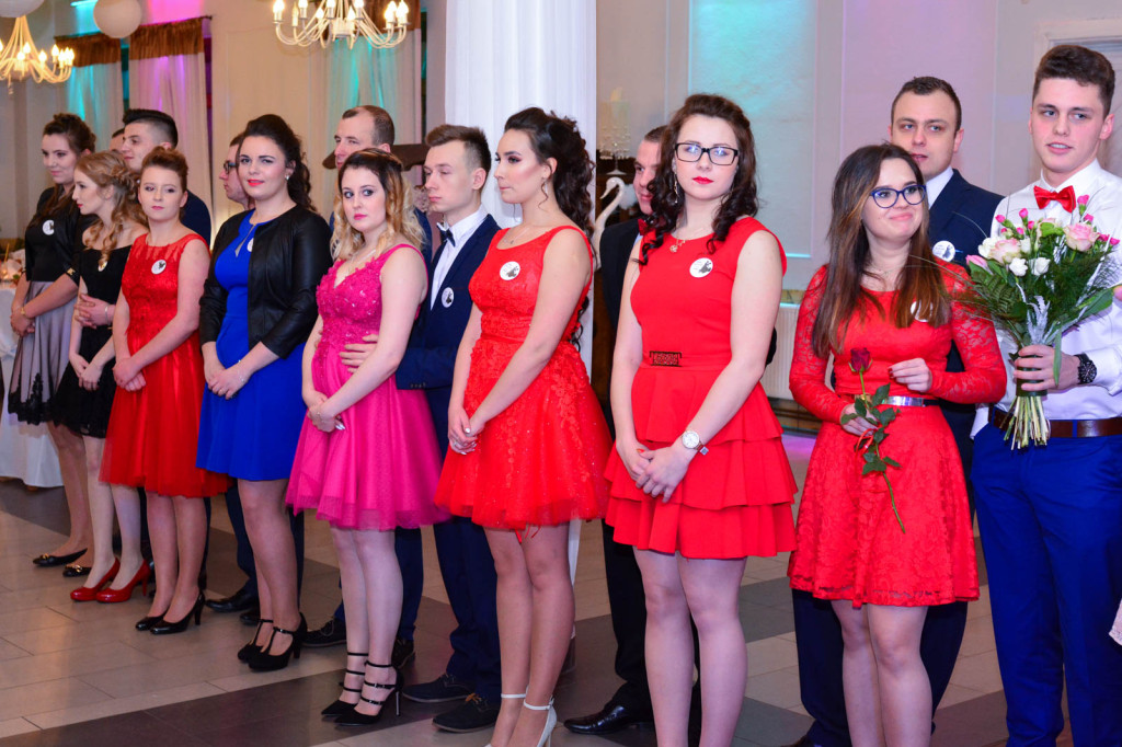 Studniówki 2018: Bal maturalny Zespół Szkół Centrum Kształcenia Praktycznego w Grodkowie [fotorelacja]