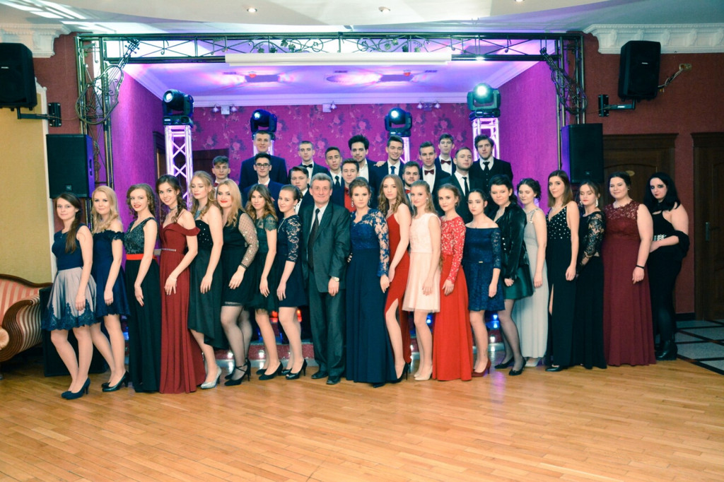 Studniówki 2018: Bal maturalny II Liceum Ogólnokształcącego w Brzegu [fotorelacja]