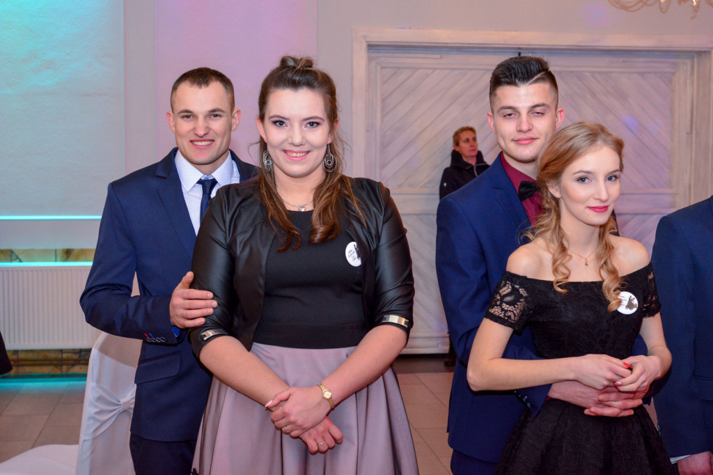 Studniówki 2018: Bal maturalny Zespół Szkół Centrum Kształcenia Praktycznego w Grodkowie [fotorelacja]