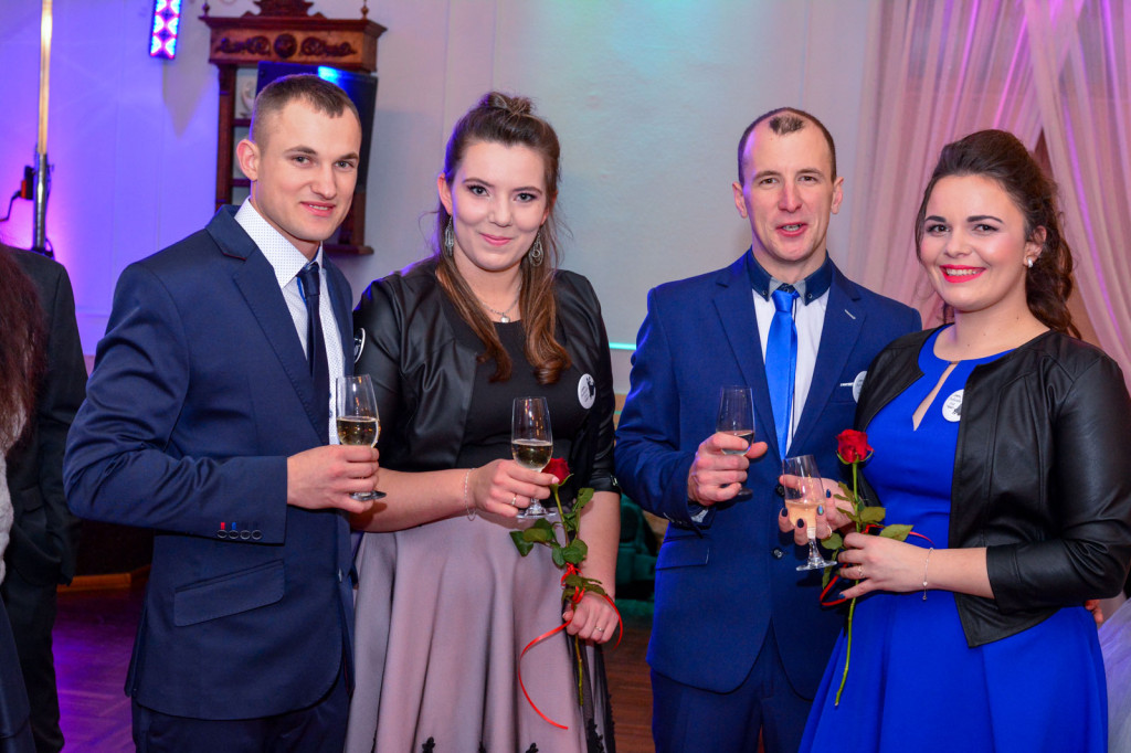 Studniówki 2018: Bal maturalny Zespół Szkół Centrum Kształcenia Praktycznego w Grodkowie [fotorelacja]