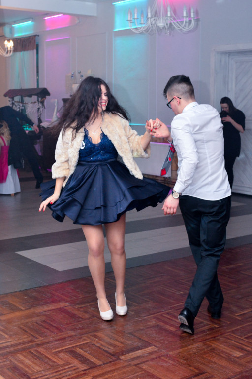 Studniówki 2018: Bal maturalny Zespół Szkół Centrum Kształcenia Praktycznego w Grodkowie [fotorelacja]