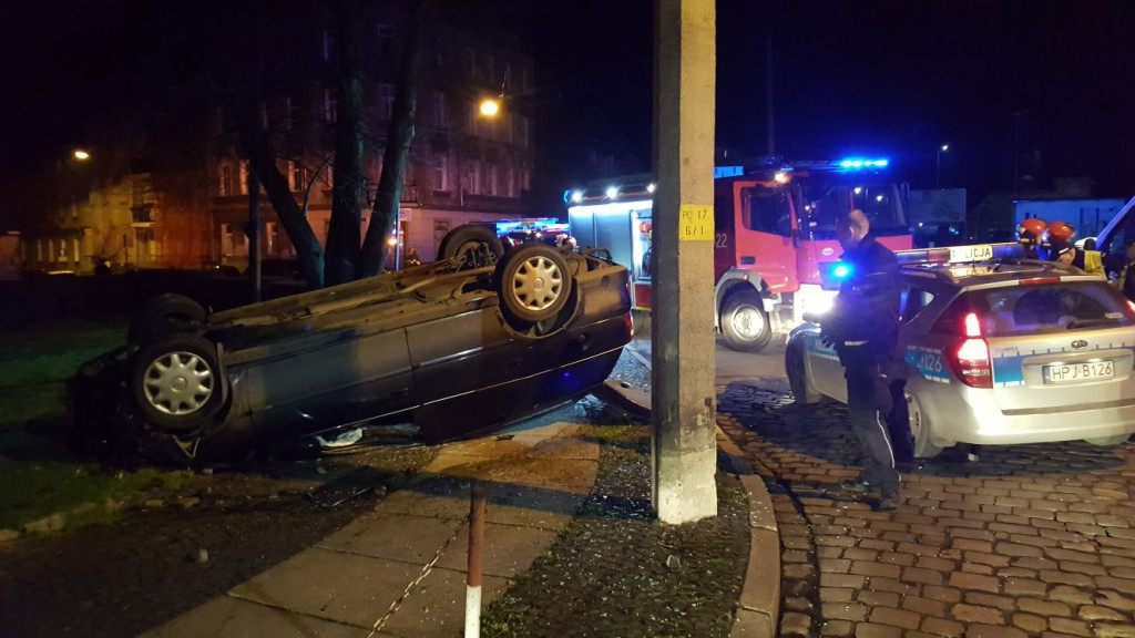 Spowodował wypadek i uciekł. 26-latek usłyszał zarzut