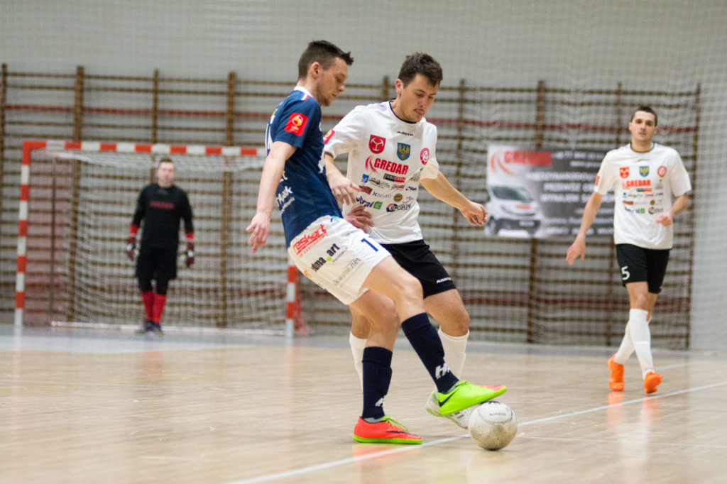 Gredar wygrywa z Heiro. Brzeżanie z pierwszymi punktami po przerwie