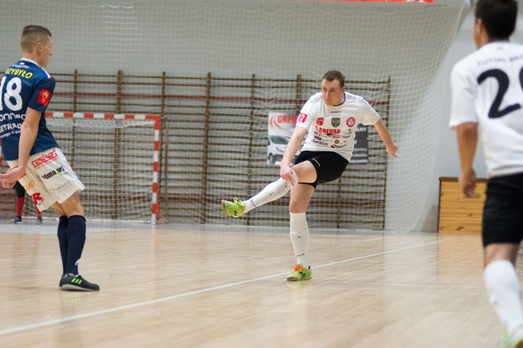 Gredar wygrywa z Heiro. Brzeżanie z pierwszymi punktami po przerwie