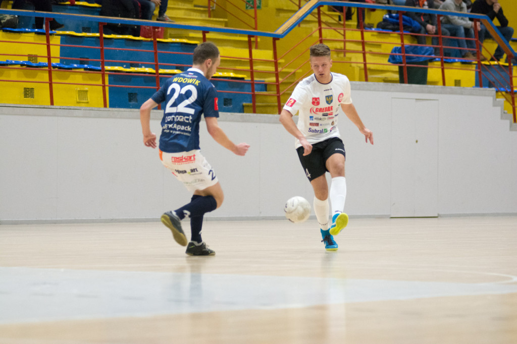 Gredar wygrywa z Heiro. Brzeżanie z pierwszymi punktami po przerwie