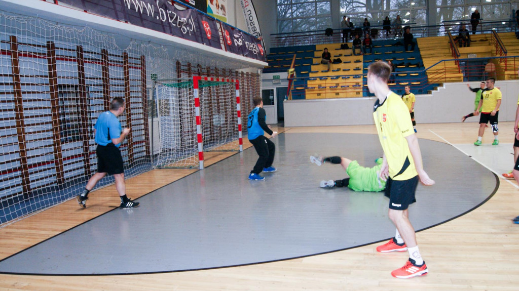 Porażka SKS Orlik Brzeg w starciu ze Śląskiem Wrocław. Drużyna gości wraca do domu z punktami.