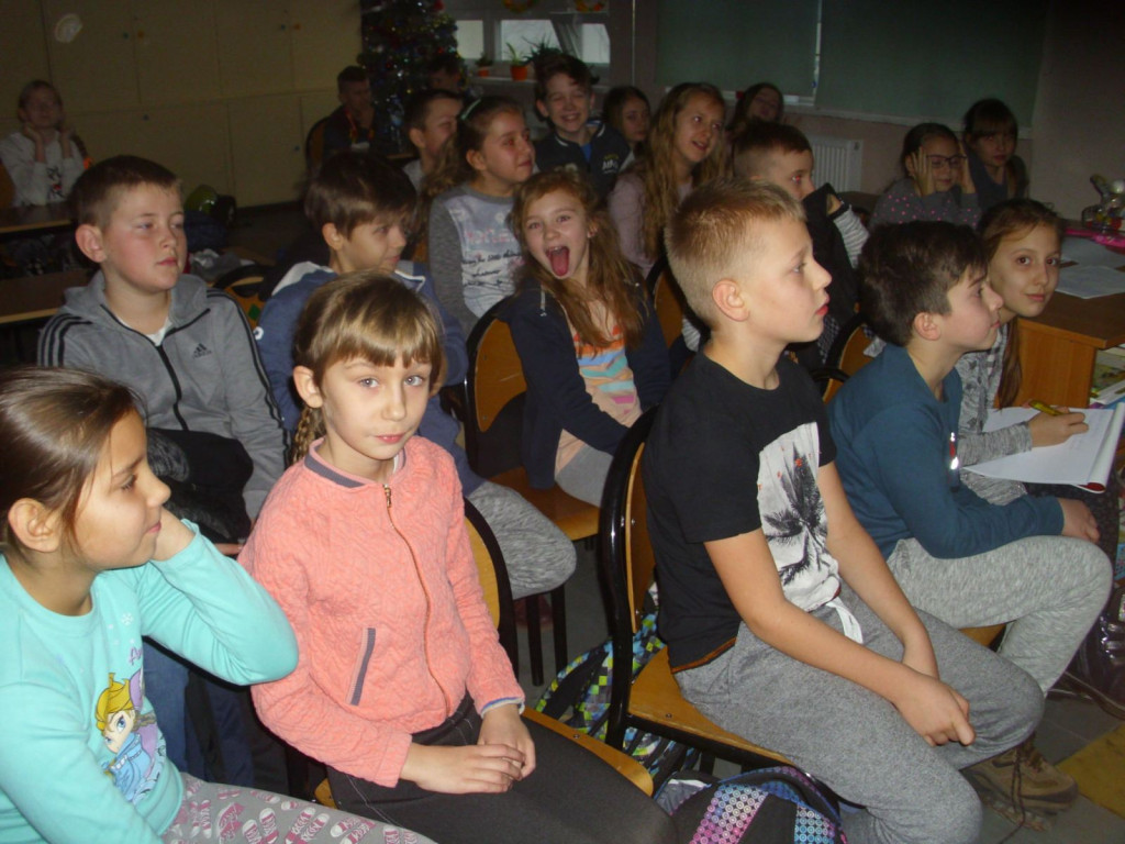 Uczniowie PSP w Olszance w baśniowym lesie królewny Sosenki,  czyli o projekcie pn. 