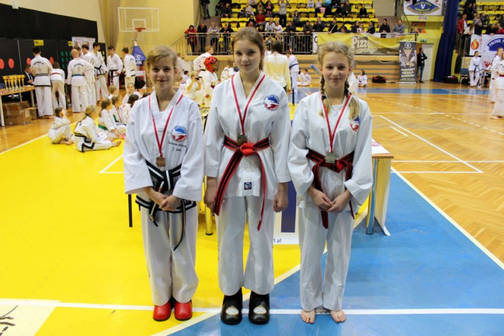 50 medali dla zawodników Opolskiego Klubu Sportów Walki na Mistrzostwach Dolnego Śląska w Taekwon-do