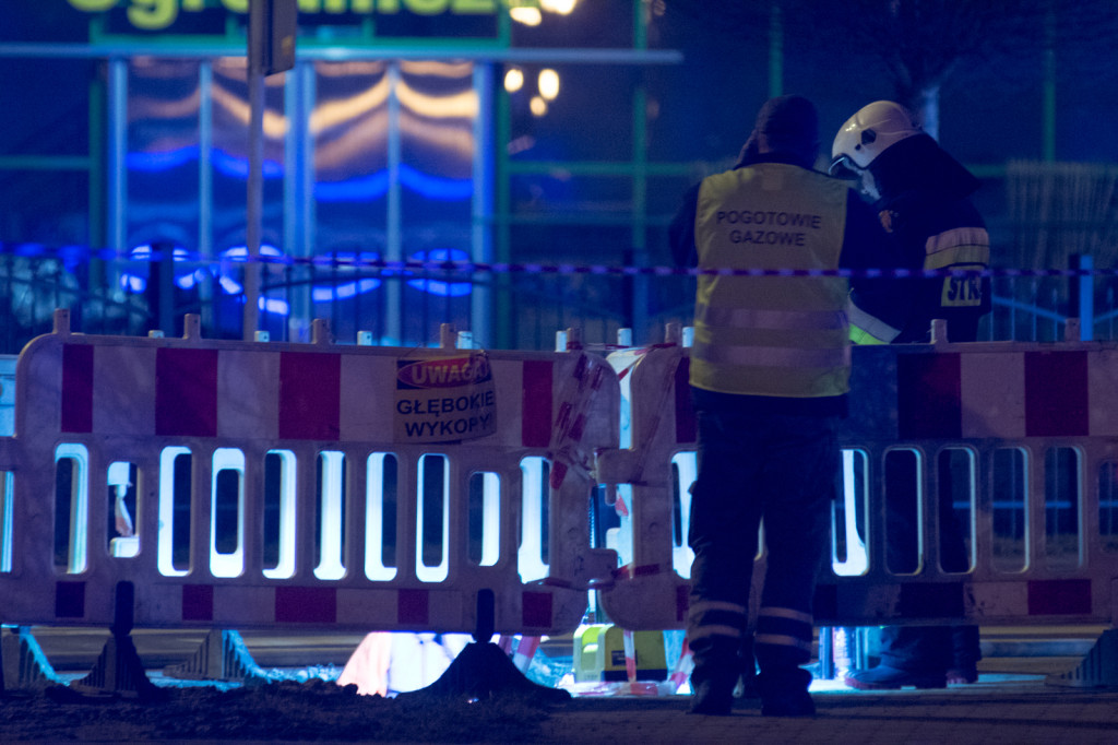 Awaria sieci gazowej w Grodkowie.  Ewakuowano 21 osób