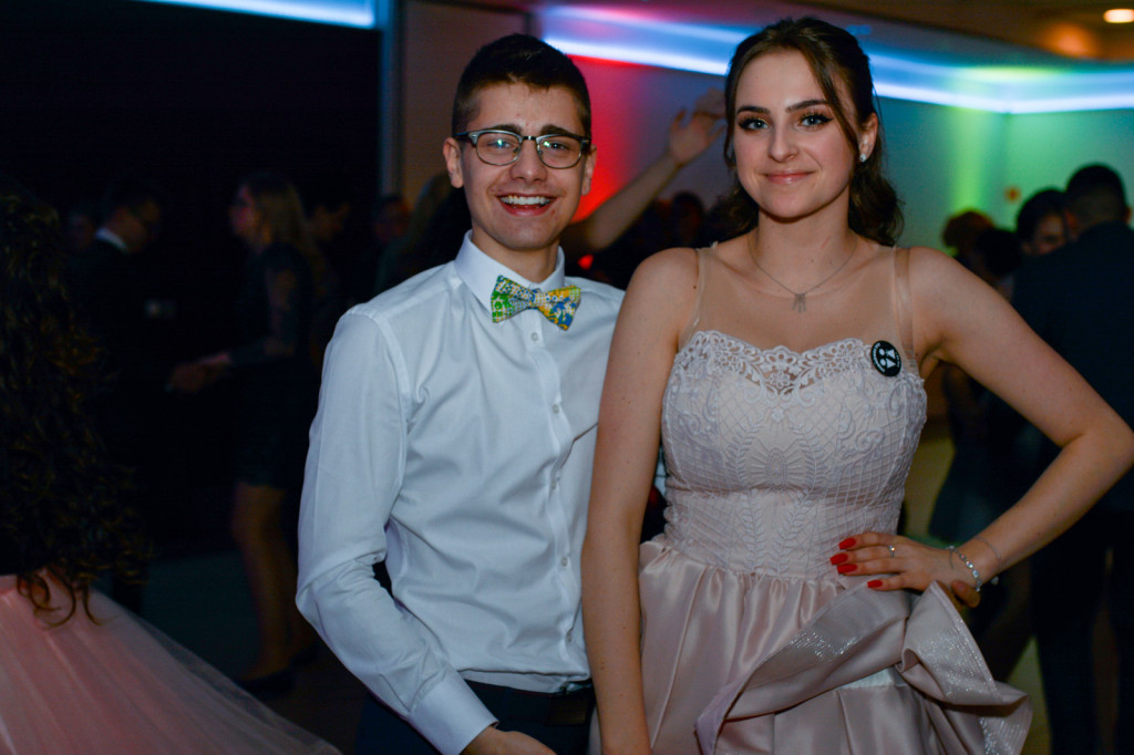 Studniówki 2018: Bal maturalny Zespół Szkół Zawodowych nr 1 im. Marii Skłodowskiej-Curie w Brzegu [fotorelacja]