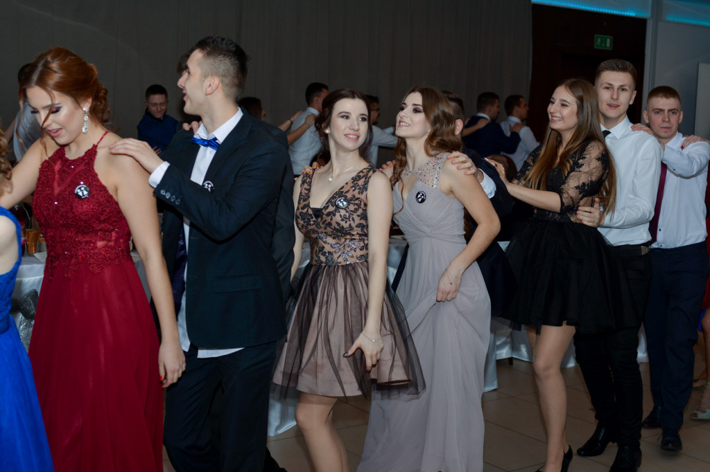 Studniówki 2018: Bal maturalny Zespół Szkół Zawodowych nr 1 im. Marii Skłodowskiej-Curie w Brzegu [fotorelacja]