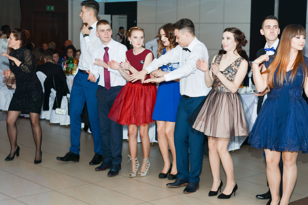Studniówki 2018: Bal maturalny Zespół Szkół Zawodowych nr 1 im. Marii Skłodowskiej-Curie w Brzegu [fotorelacja]