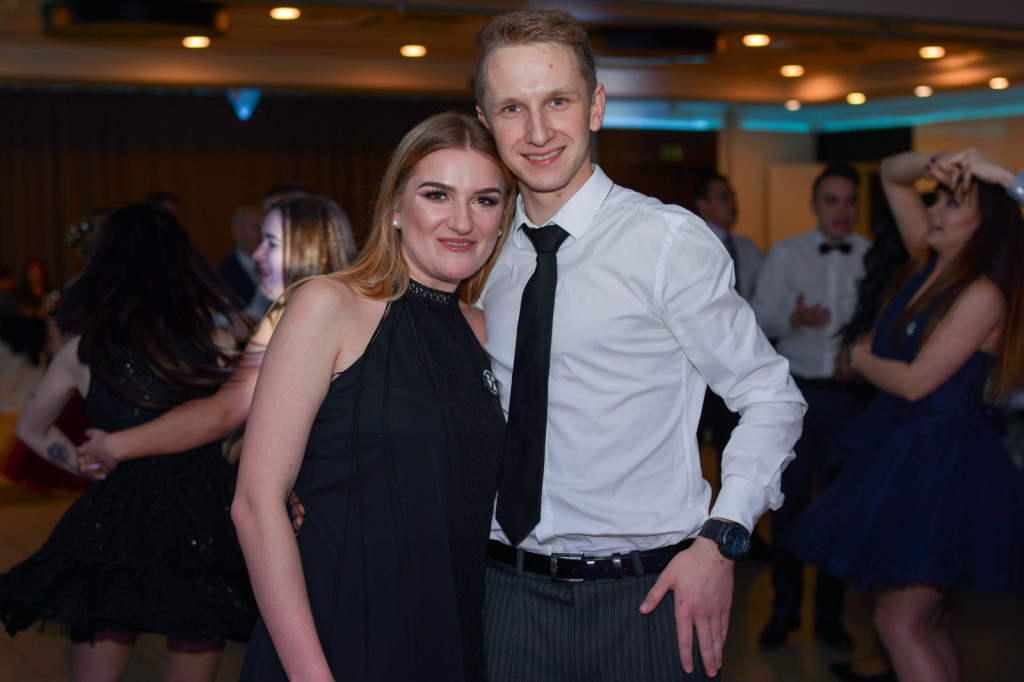 Studniówki 2018: Bal maturalny Zespół Szkół Zawodowych nr 1 im. Marii Skłodowskiej-Curie w Brzegu [fotorelacja]