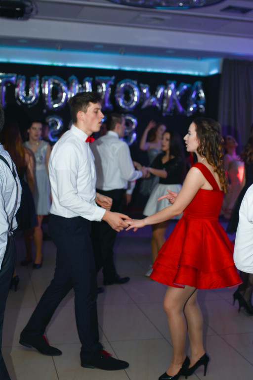 Studniówki 2018: Bal maturalny Zespół Szkół Zawodowych nr 1 im. Marii Skłodowskiej-Curie w Brzegu [fotorelacja]
