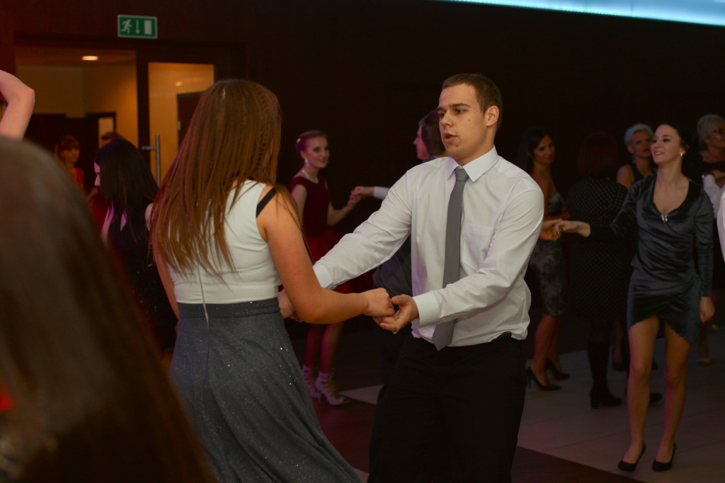 Studniówki 2018: Bal maturalny Zespół Szkół Zawodowych nr 1 im. Marii Skłodowskiej-Curie w Brzegu [fotorelacja]