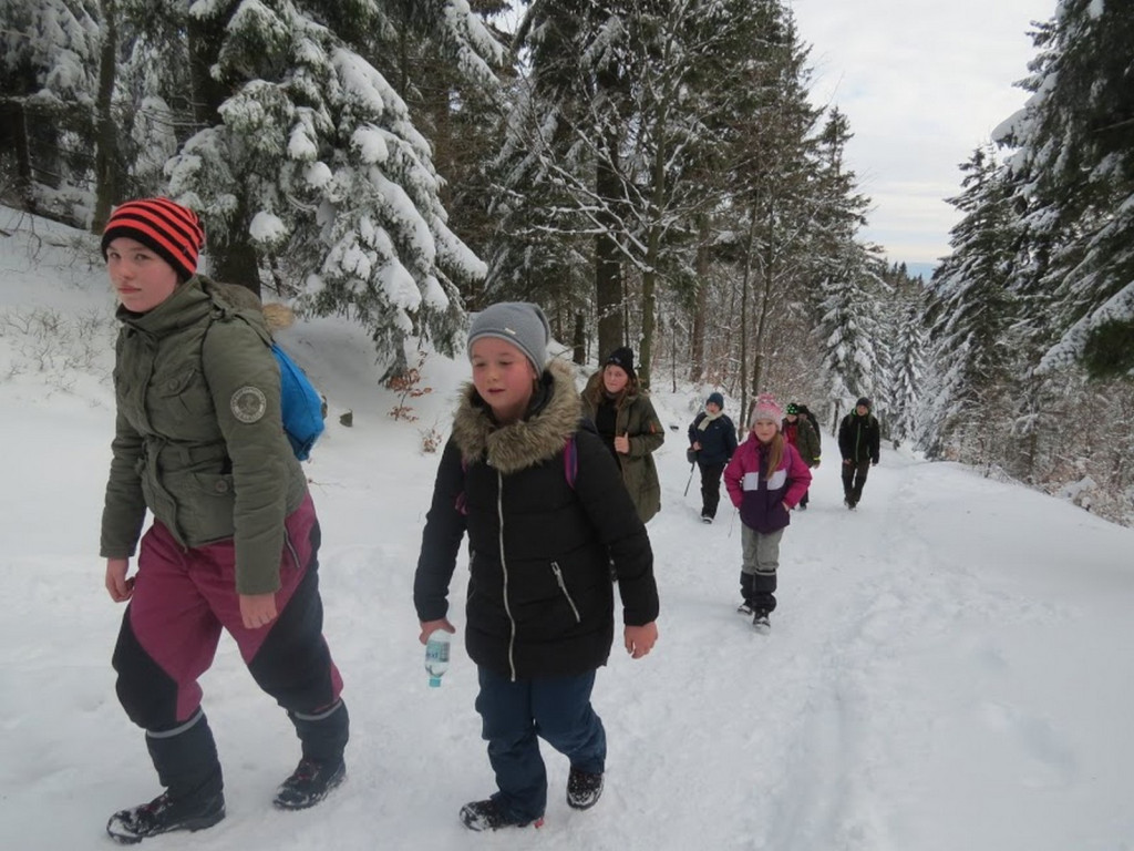 Wspomnienia to do siebie mają, że zawsze, kiedy zechcesz, wracają...