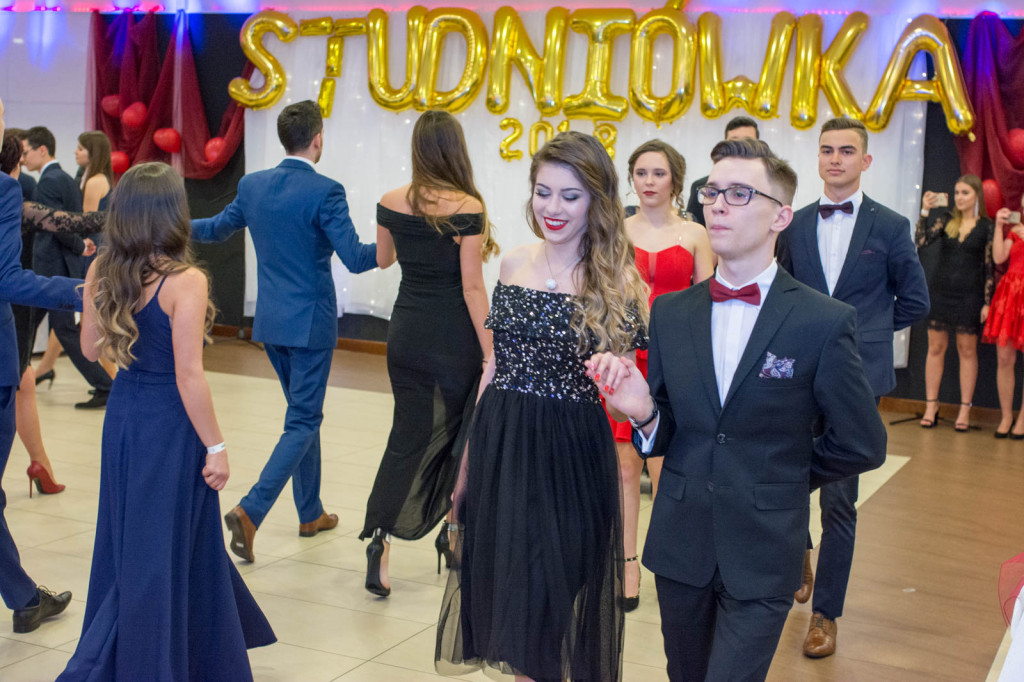 Studniówki 2018: Bal maturalny I Liceum Ogólnokształcącego w Brzegu [fotorelacja]
