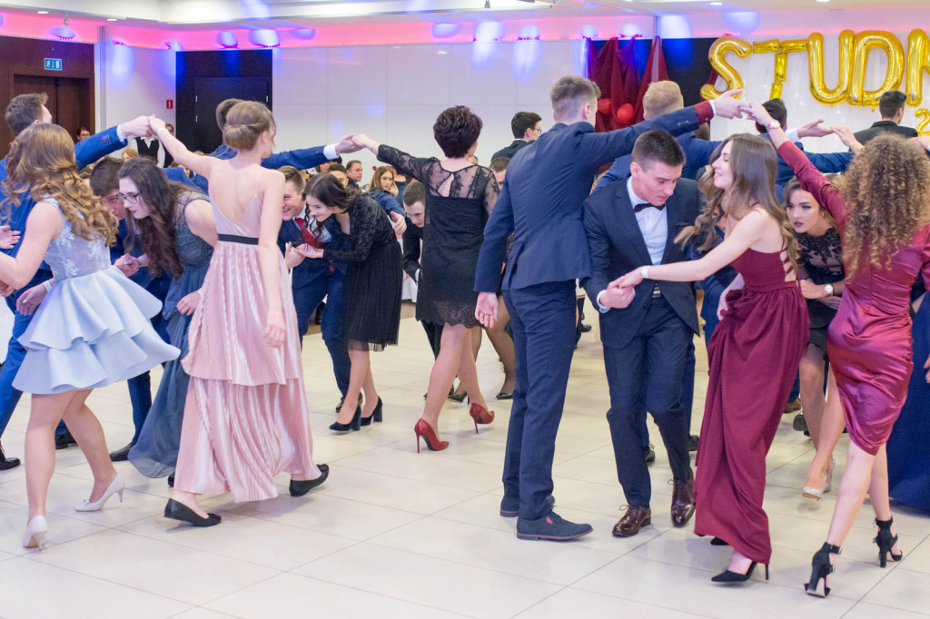 Studniówki 2018: Bal maturalny I Liceum Ogólnokształcącego w Brzegu [fotorelacja]