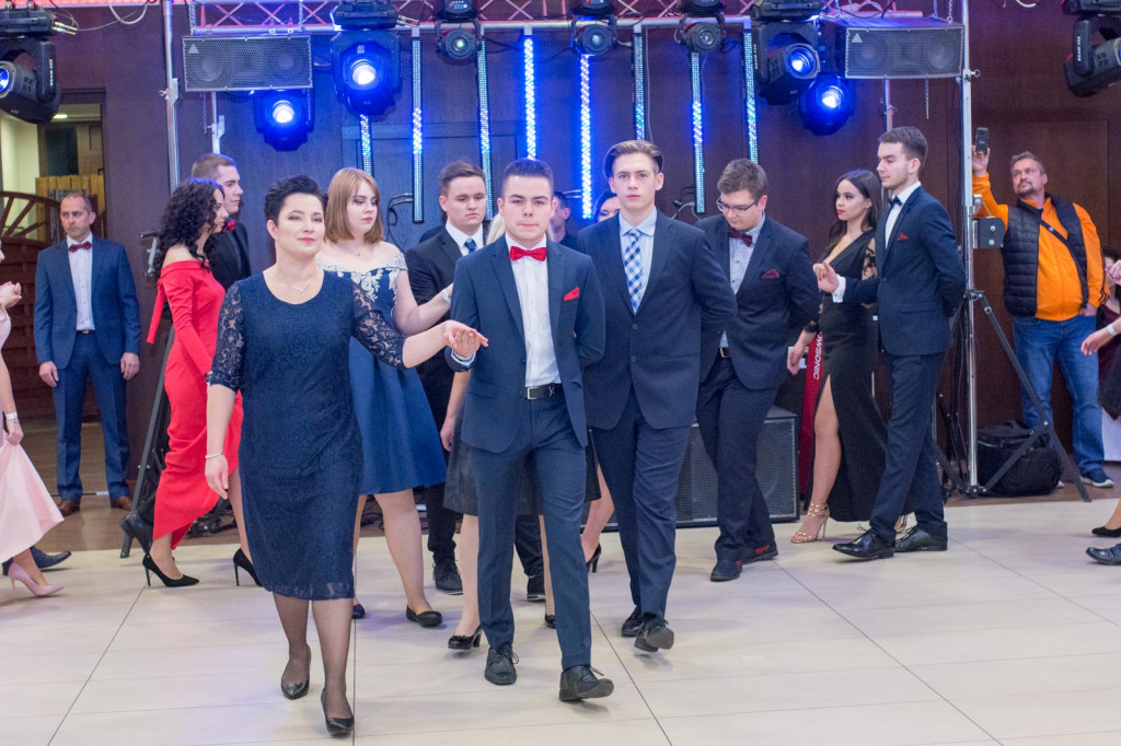 Studniówki 2018: Bal maturalny I Liceum Ogólnokształcącego w Brzegu [fotorelacja]