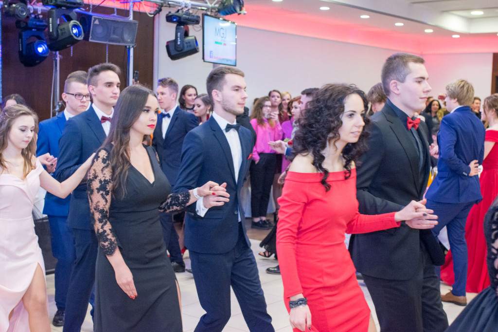Studniówki 2018: Bal maturalny I Liceum Ogólnokształcącego w Brzegu [fotorelacja]