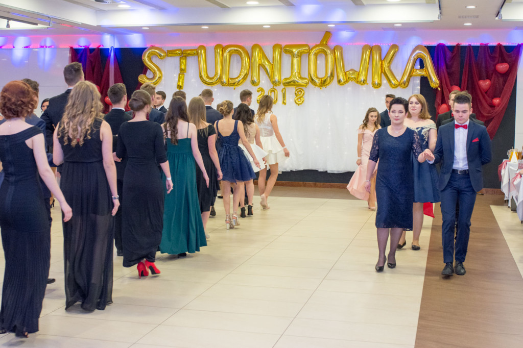 Studniówki 2018: Bal maturalny I Liceum Ogólnokształcącego w Brzegu [fotorelacja]