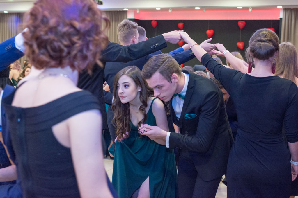 Studniówki 2018: Bal maturalny I Liceum Ogólnokształcącego w Brzegu [fotorelacja]