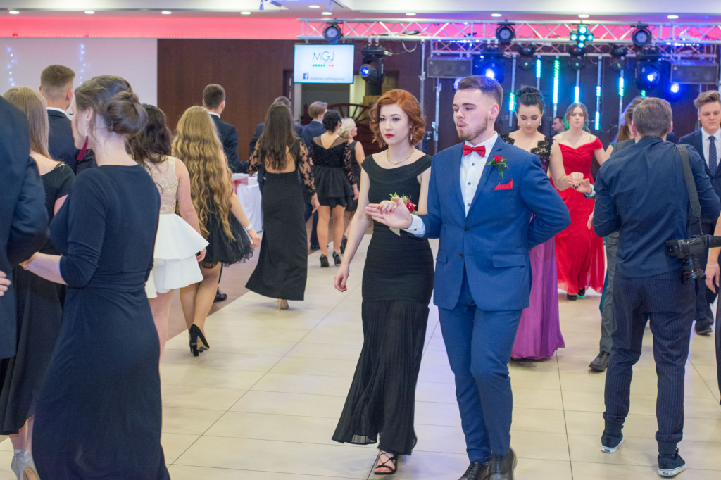 Studniówki 2018: Bal maturalny I Liceum Ogólnokształcącego w Brzegu [fotorelacja]