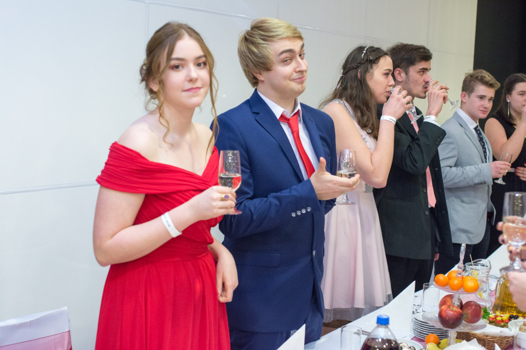 Studniówki 2018: Bal maturalny I Liceum Ogólnokształcącego w Brzegu [fotorelacja]