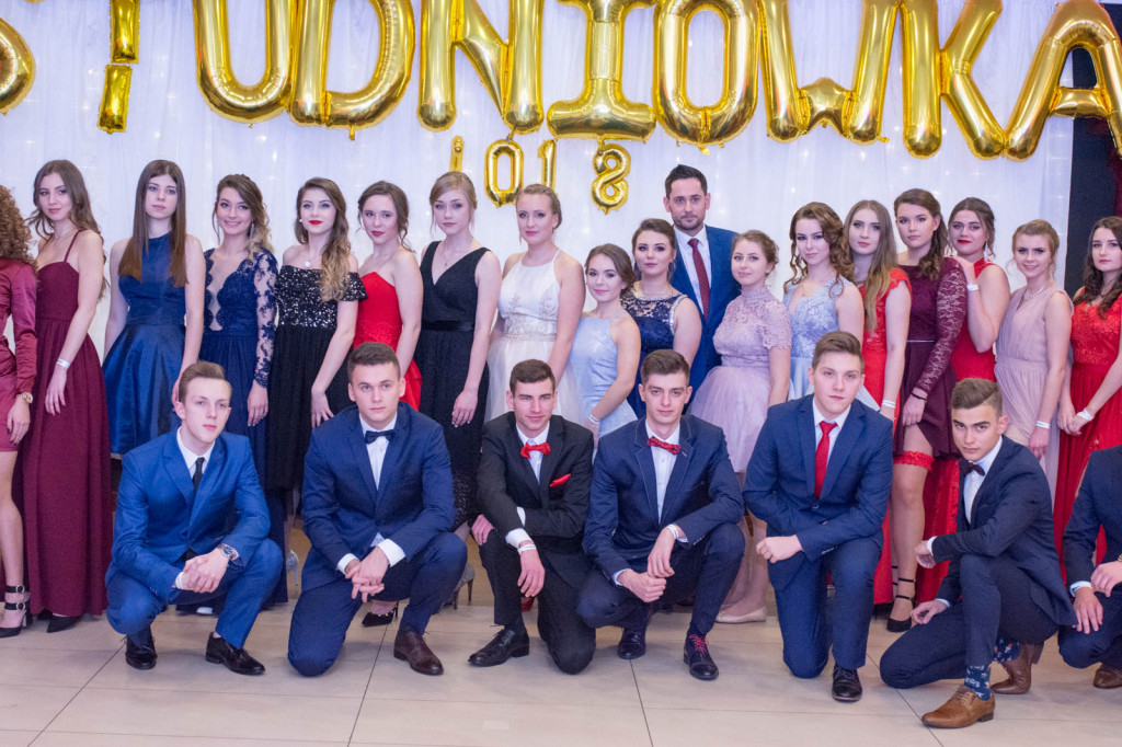 Studniówki 2018: Bal maturalny I Liceum Ogólnokształcącego w Brzegu [fotorelacja]