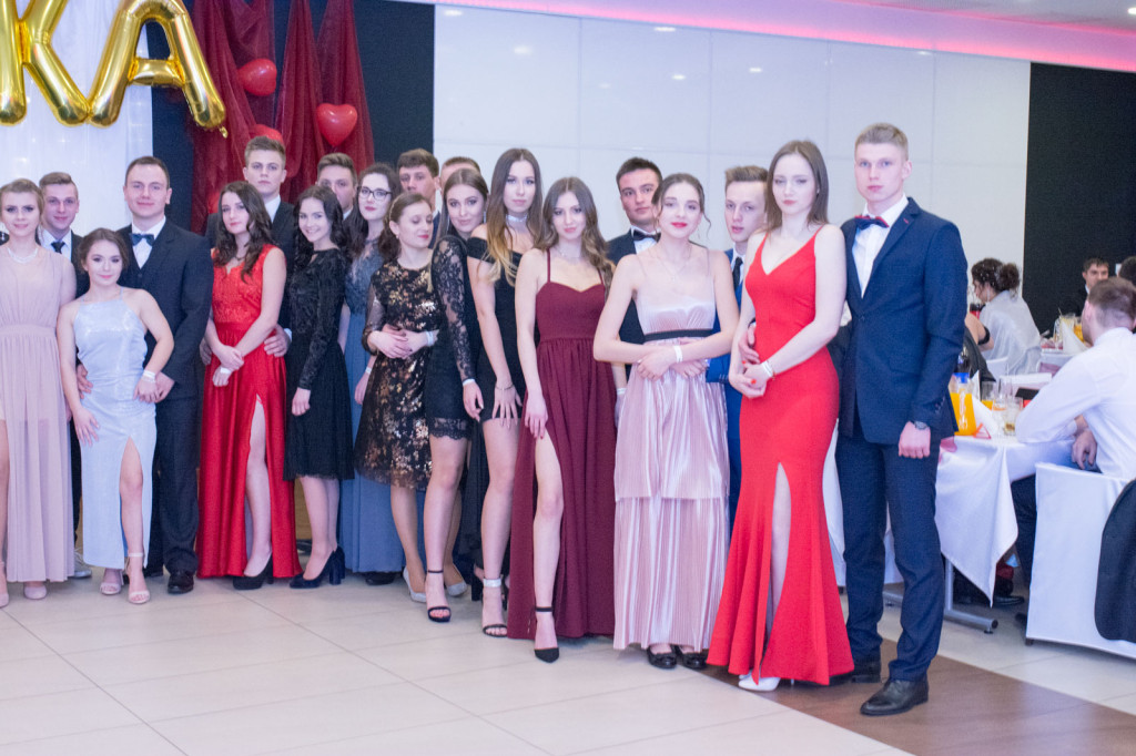Studniówki 2018: Bal maturalny I Liceum Ogólnokształcącego w Brzegu [fotorelacja]