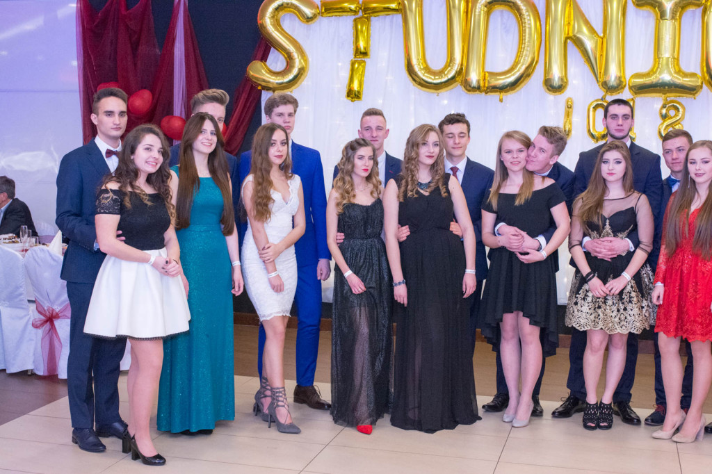 Studniówki 2018: Bal maturalny I Liceum Ogólnokształcącego w Brzegu [fotorelacja]