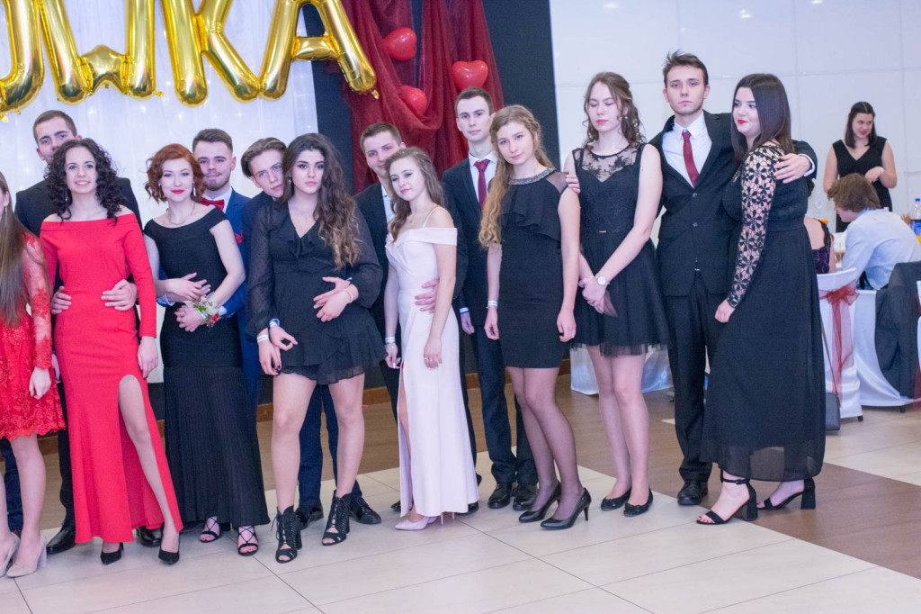 Studniówki 2018: Bal maturalny I Liceum Ogólnokształcącego w Brzegu [fotorelacja]