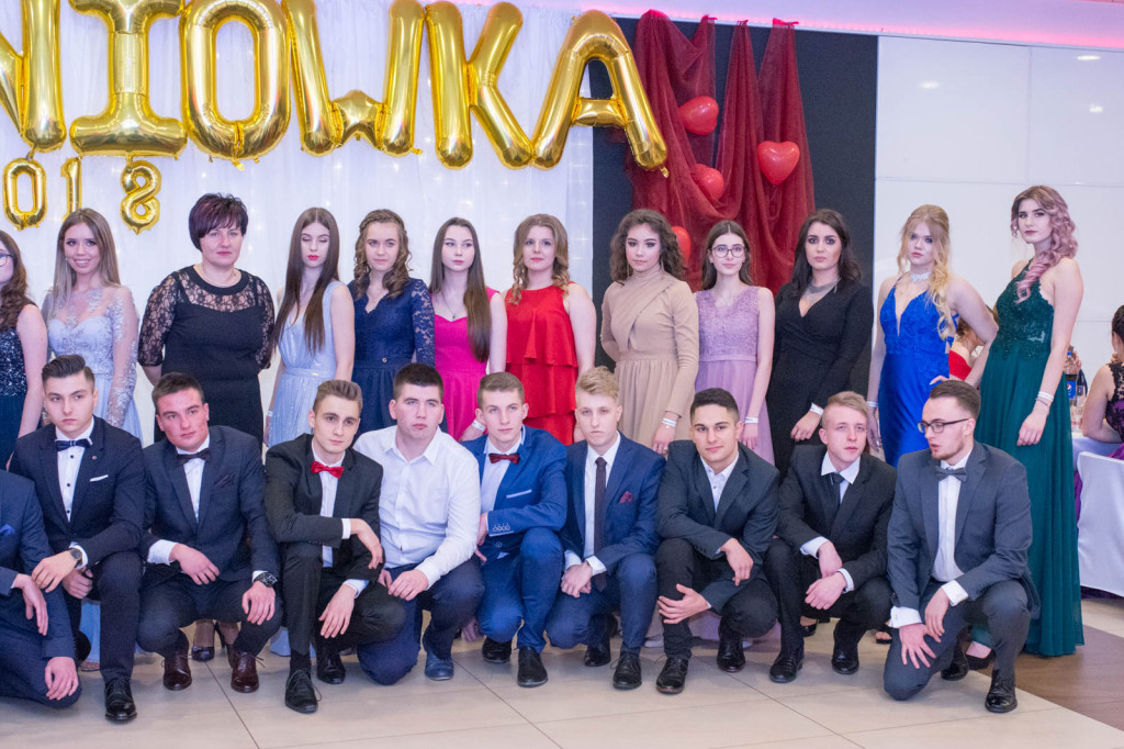 Studniówki 2018: Bal maturalny I Liceum Ogólnokształcącego w Brzegu [fotorelacja]