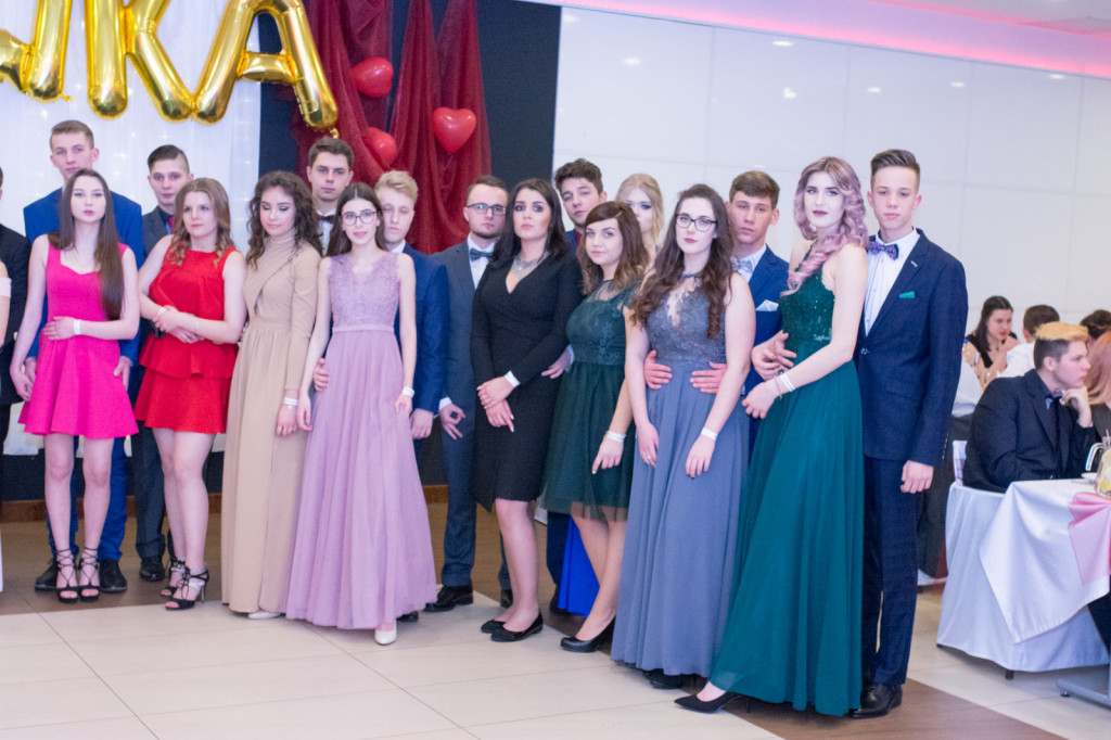 Studniówki 2018: Bal maturalny I Liceum Ogólnokształcącego w Brzegu [fotorelacja]