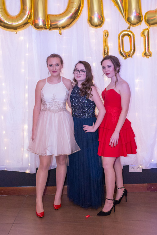 Studniówki 2018: Bal maturalny I Liceum Ogólnokształcącego w Brzegu [fotorelacja]