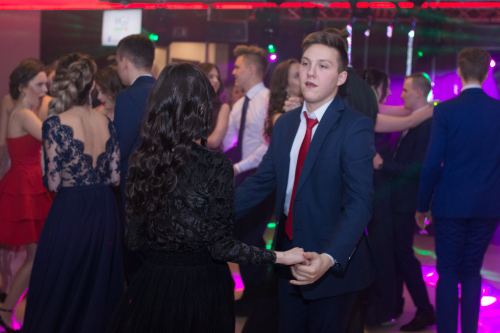 Studniówki 2018: Bal maturalny I Liceum Ogólnokształcącego w Brzegu [fotorelacja]
