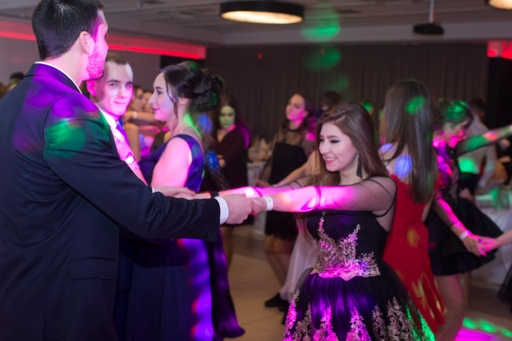 Studniówki 2018: Bal maturalny I Liceum Ogólnokształcącego w Brzegu [fotorelacja]