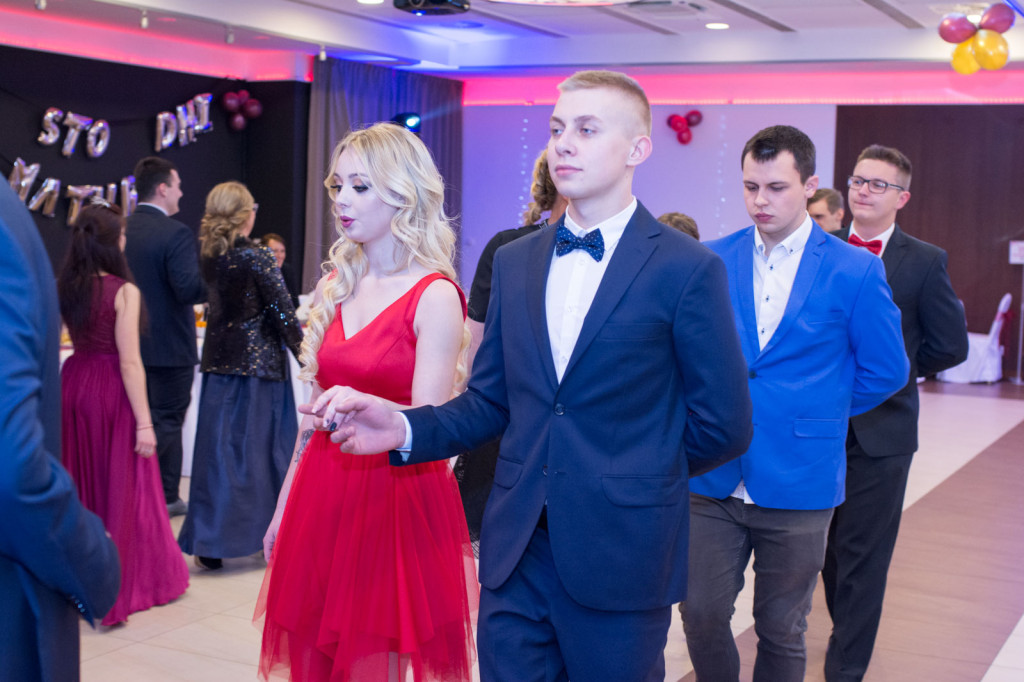 Studniówki 2018: Bal maturalny ZSB im. Księcia Jerzego II Piasta w Brzegu [fotorelacja]