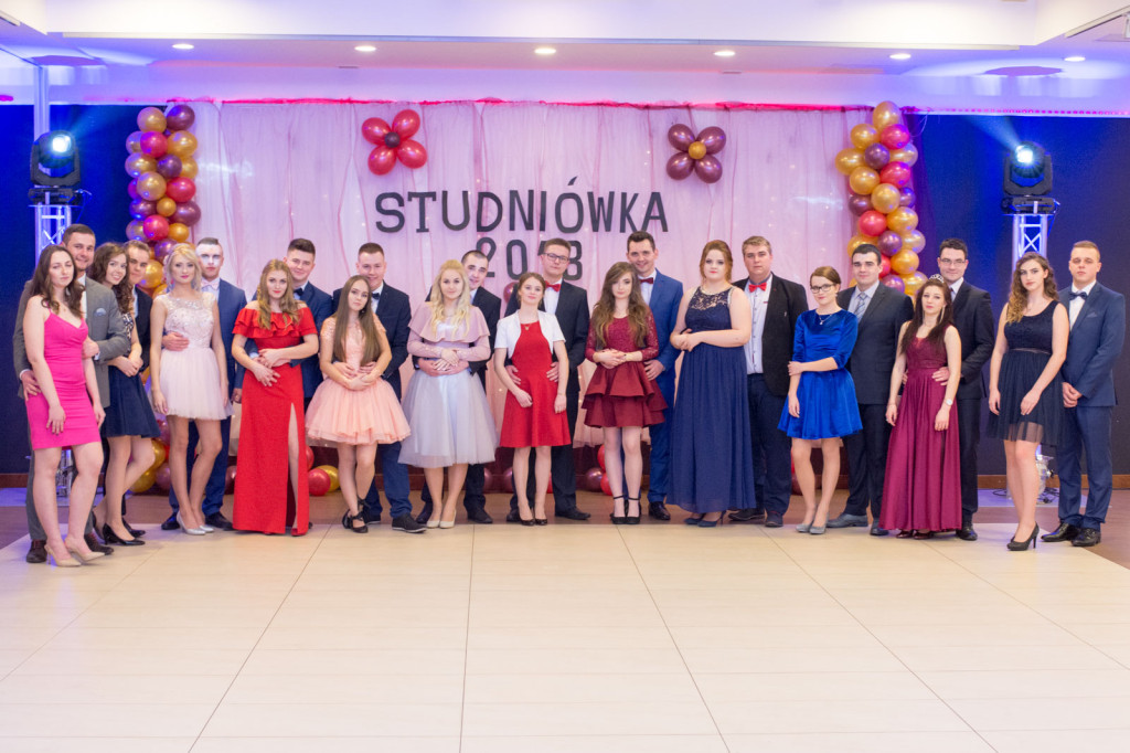 Studniówki 2018: Bal maturalny ZSB im. Księcia Jerzego II Piasta w Brzegu [fotorelacja]