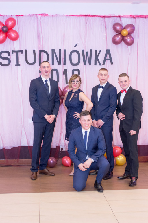 Studniówki 2018: Bal maturalny ZSB im. Księcia Jerzego II Piasta w Brzegu [fotorelacja]