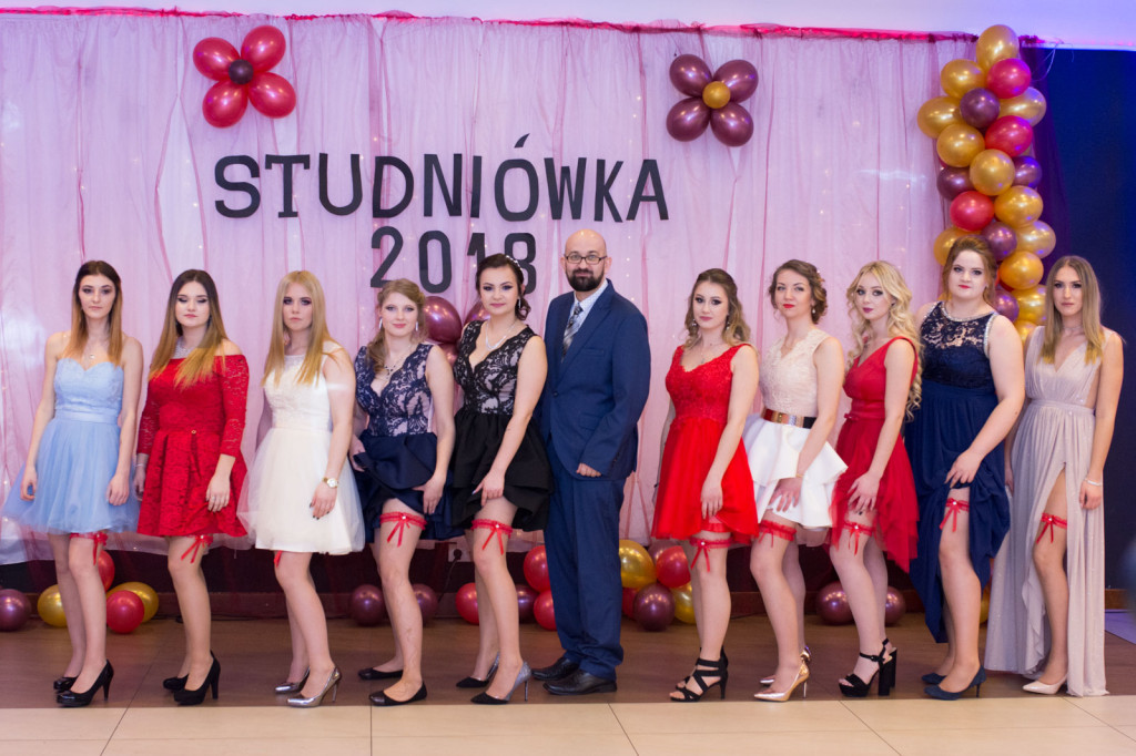 Studniówki 2018: Bal maturalny ZSB im. Księcia Jerzego II Piasta w Brzegu [fotorelacja]