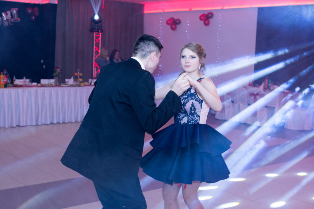 Studniówki 2018: Bal maturalny ZSB im. Księcia Jerzego II Piasta w Brzegu [fotorelacja]