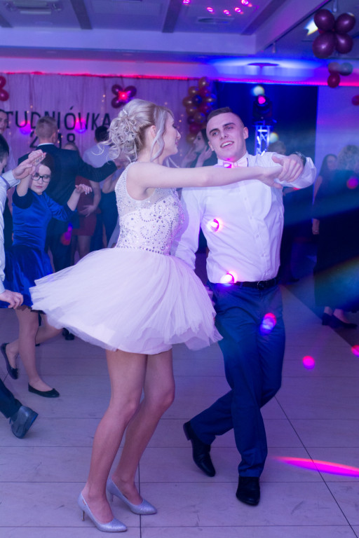 Studniówki 2018: Bal maturalny ZSB im. Księcia Jerzego II Piasta w Brzegu [fotorelacja]