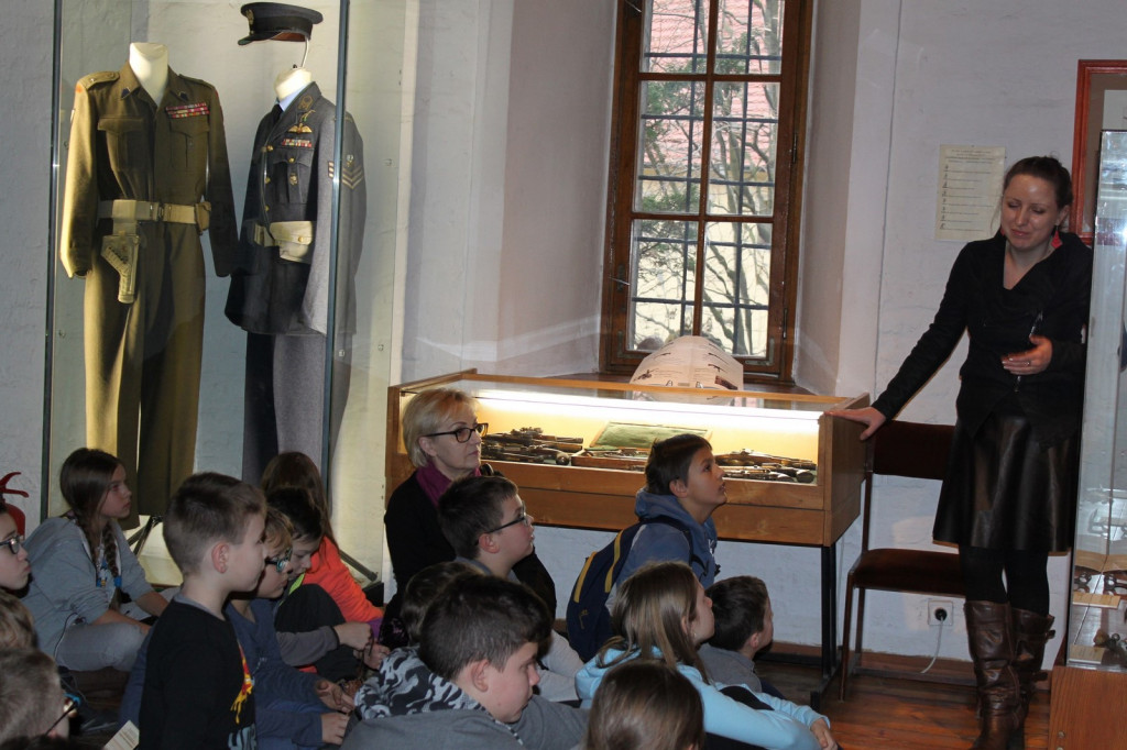 Saperskie zimowisko z Klubem 1 Pułku Saperów w Brzegu